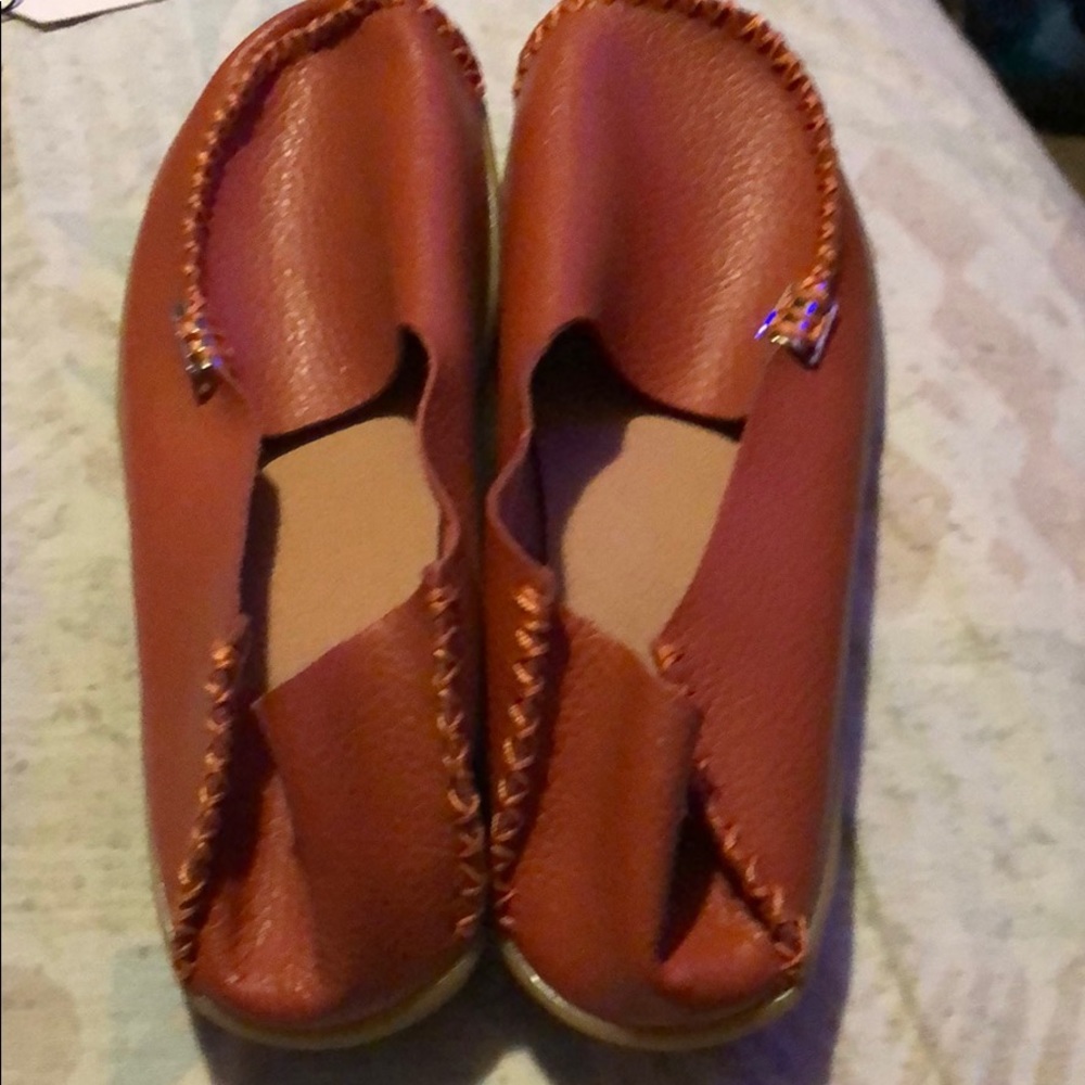 Shoes - Picture 3 of 4